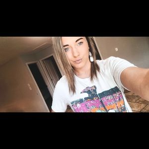 Meet your Posher, Hope